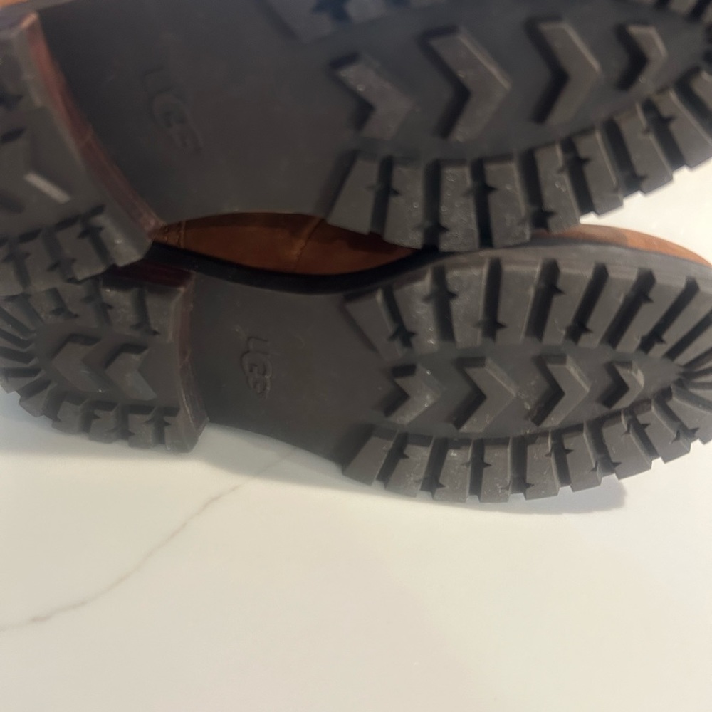 UGG boots - Picture 5 of 11